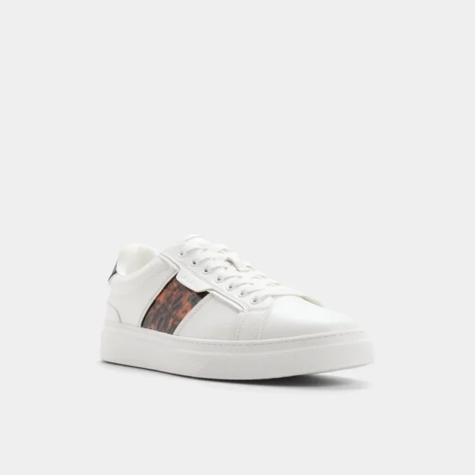 Adidași Courtline cu talpă joasă, talpă Cup
