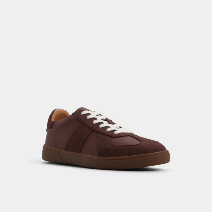Adidași joși Fender