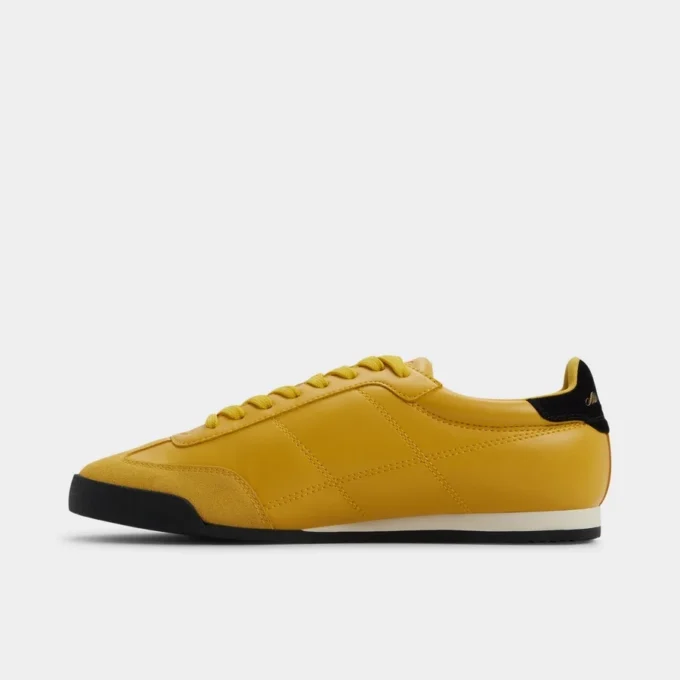 Adidași joși Kickoff