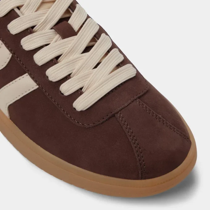 Chicsneaker Adidași cu talpă joasă, talpă cupă Chicsneaker Adidași cu talpă joasă, talpă cupă