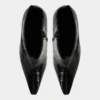 Ghete Eoweaveth, toc stiletto