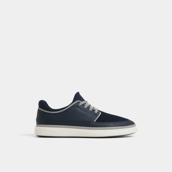 Kurtis Adidași cu talpă joasă, talpă cupă Kurtis Adidași cu talpă joasă, talpă cupă