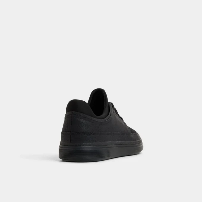 Kurtis Adidași cu talpă joasă, talpă cupă Kurtis Adidași cu talpă joasă, talpă cupă