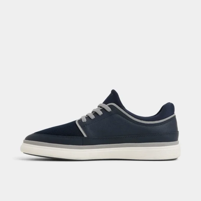 Kurtis Adidași cu talpă joasă, talpă cupă Kurtis Adidași cu talpă joasă, talpă cupă