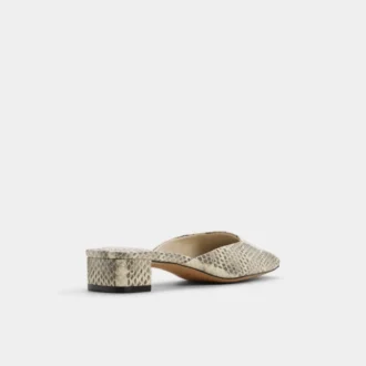 Lannah Mule, toc gros